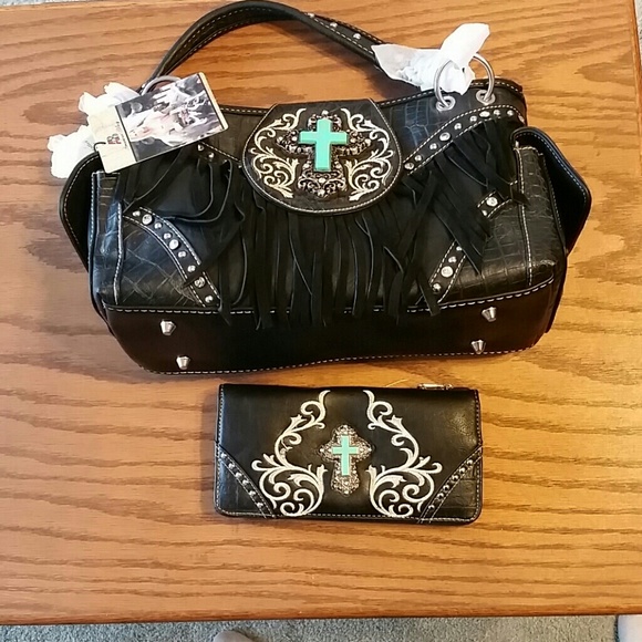 17 off American bling Handbags Authentic American bling purse and