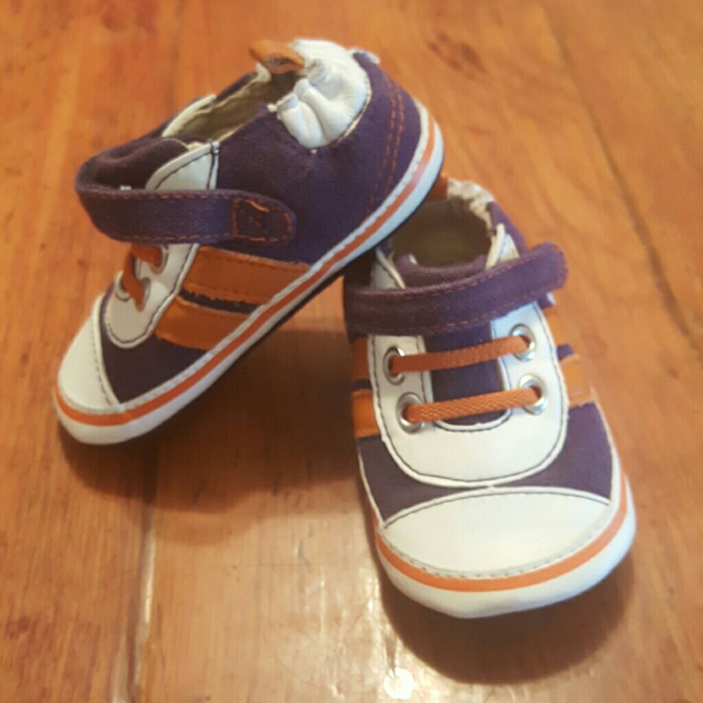 Robeez mini shoes