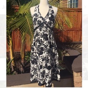 Ann Taylor Black and White Floral Dress Size 6