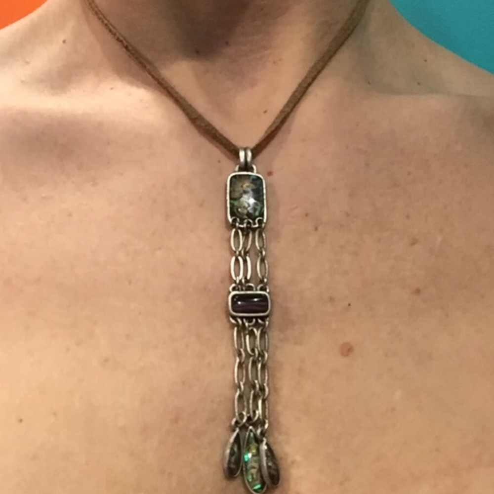 Buy 1 get 1 FREE! Crazyhorse gorgeous necklace