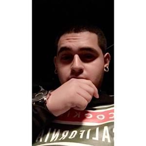 Meet your Posher, Javier