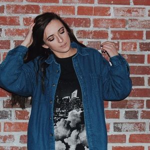 Meet your Posher, Leah