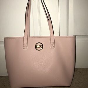 Michael Kors pink tote