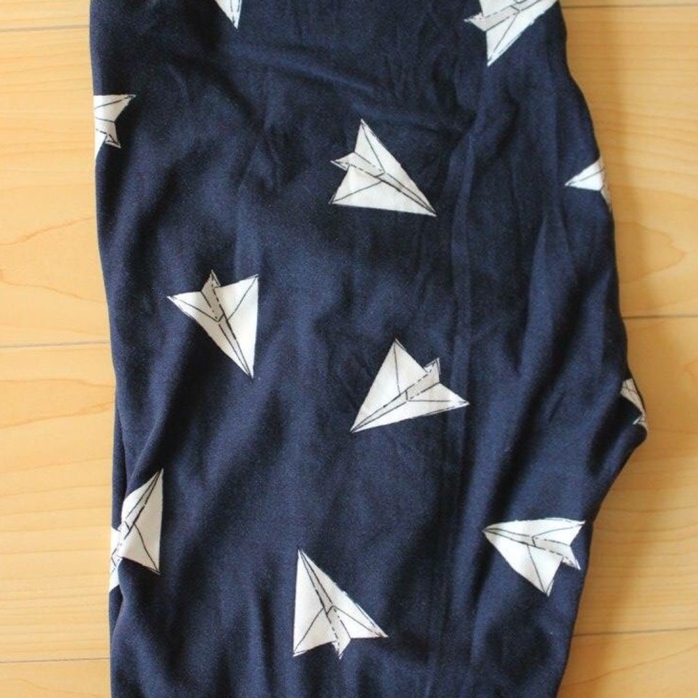 RARE LuLaRoe Paper Airplane leggings