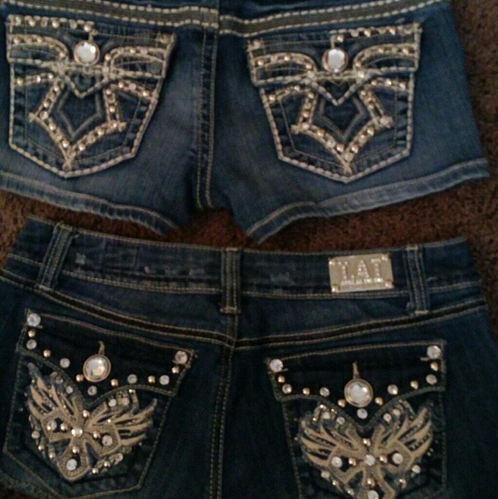 Shorts size small