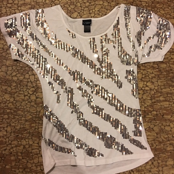 THE BUCKLE SIZE M SEQUENCE SHORT SLEEVE TOP - Picture 1 of 5