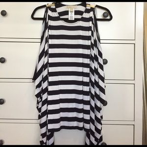 NWOT Michael Kors blue/white top w arm cut outs