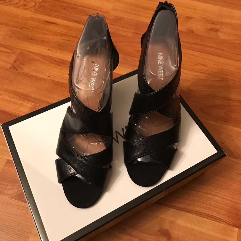 Nine West Black Leather Wedge Sandals
