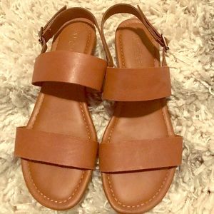 Michael leather sandals