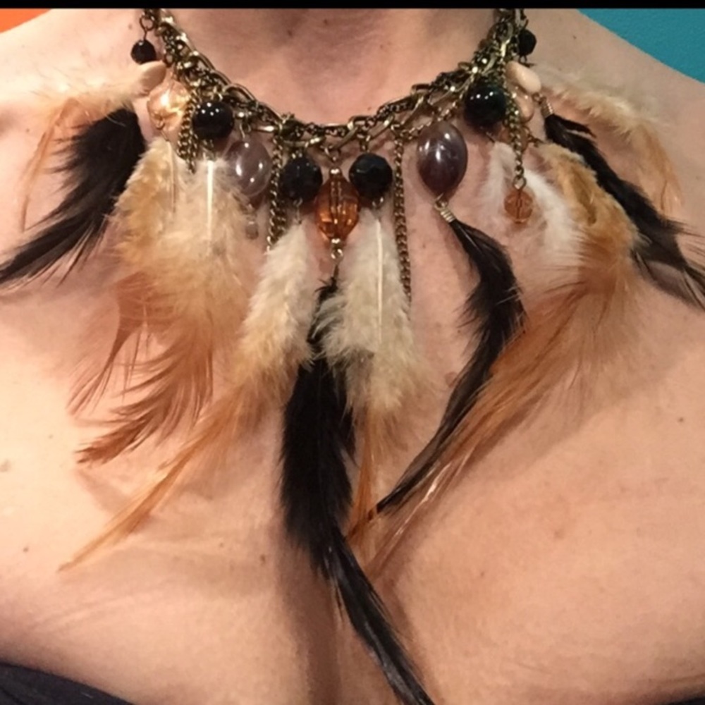 Buy 1 get 1 FREE! Feather necklace