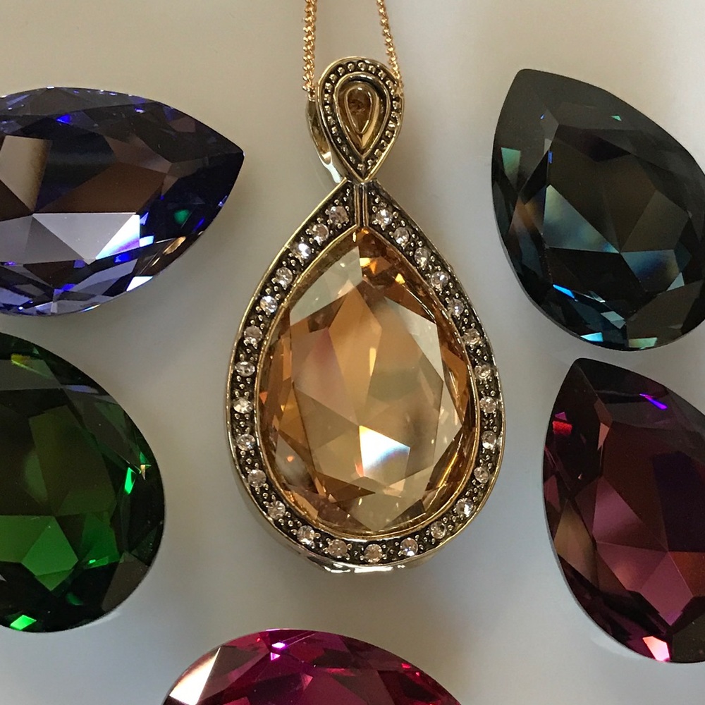 Handcrafted necklace with Swarovski crystal - Picture 4 of 5