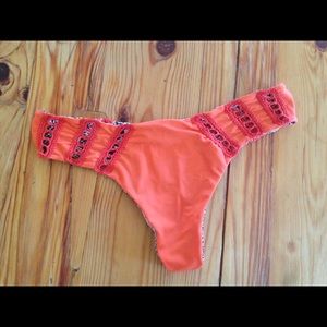 Acacia cloudbreak bottom XL!