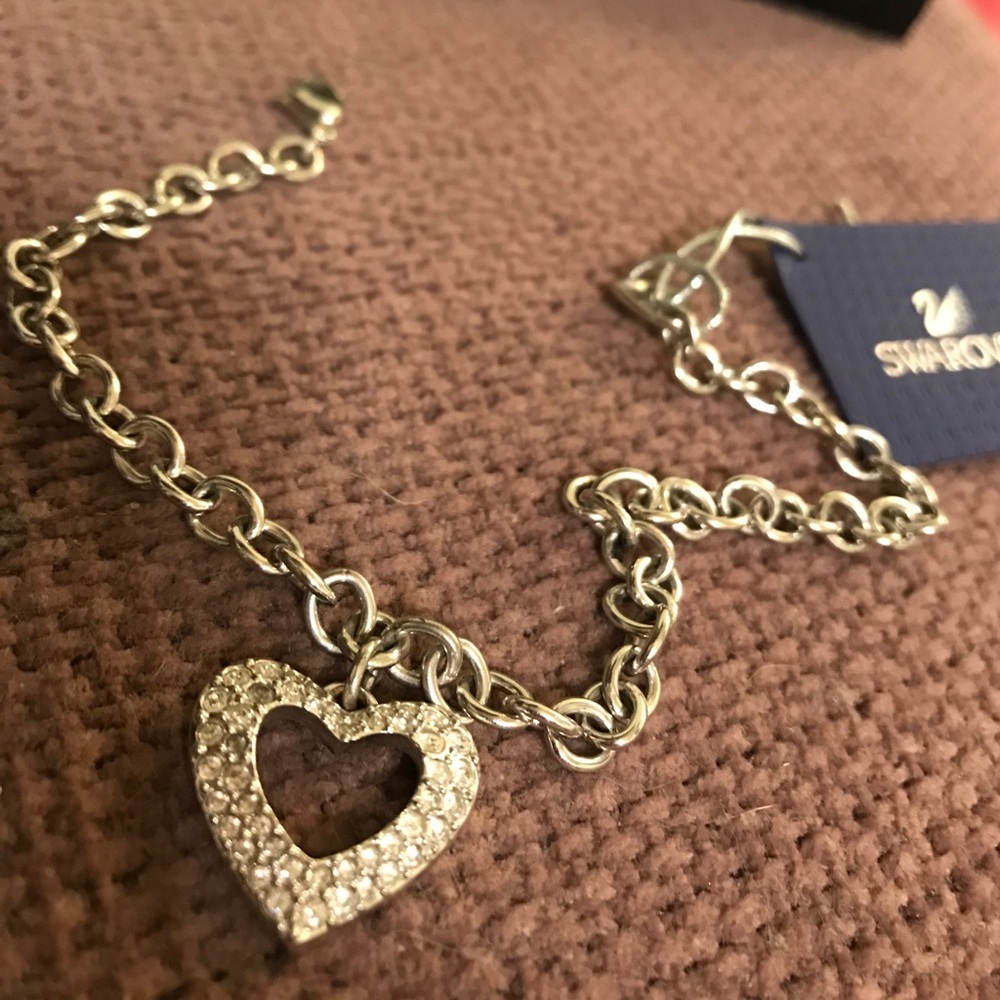 Swarovski Crystal heart bracelet ❤️ NWT!