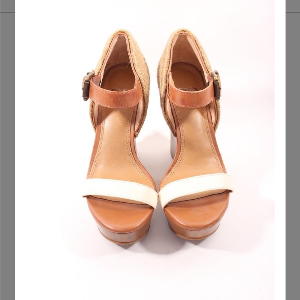 Gianni Bini Wedge/Espadrilles