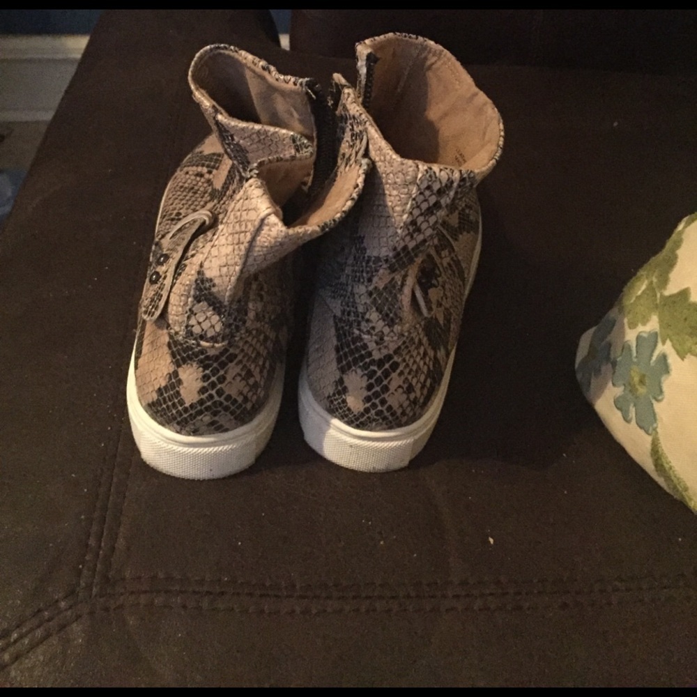 Booties - Picture 3 of 3