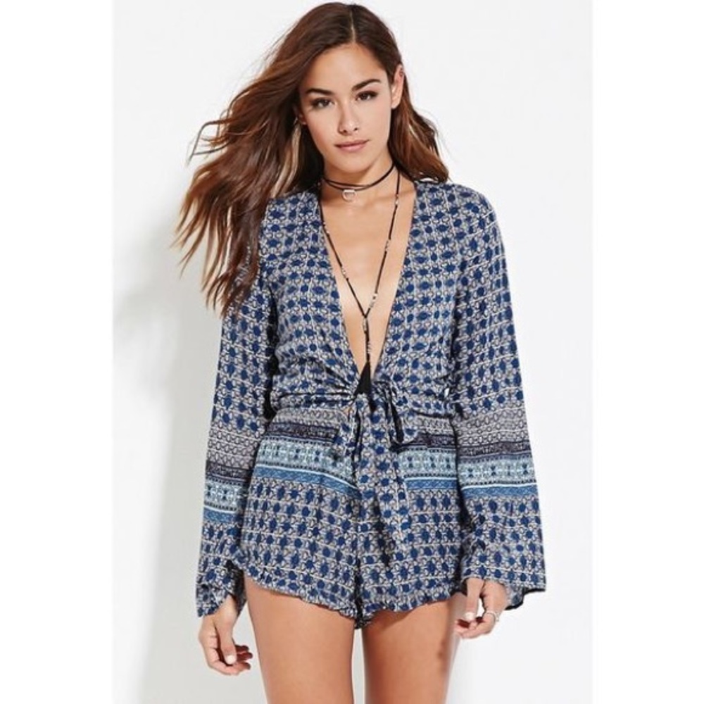 Forever 21 Medallion Romper Blue EUC!! SMALL