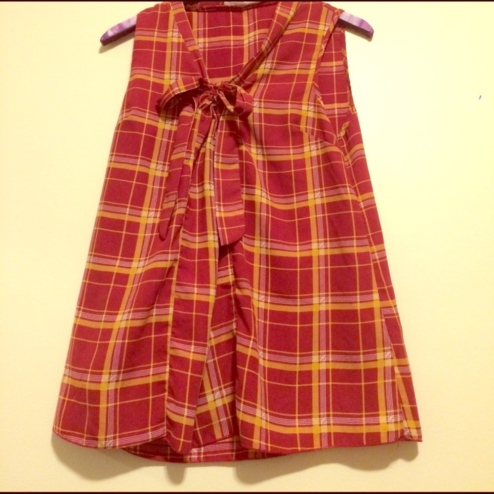 Modcloth south Florida spree top in burgundy plaid