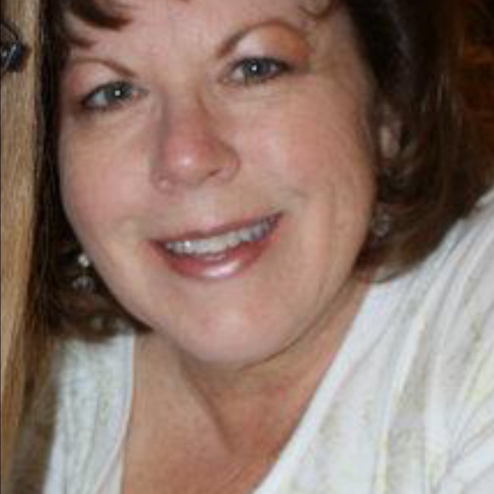 Meet your Posher, Laurel