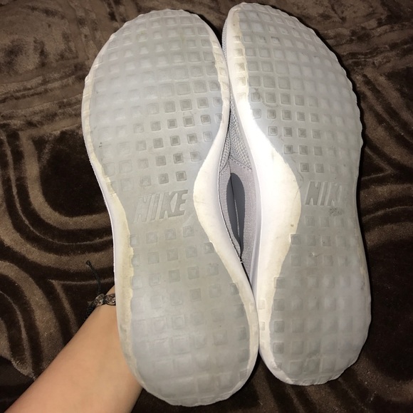 ❌ Nikes SOLD!! ❌ - Picture 5 of 5