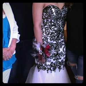 Prom dress / formal dress