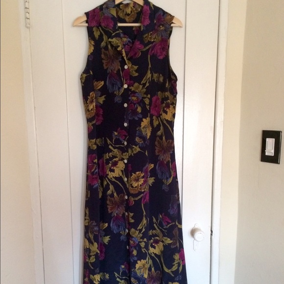 Dresses & Skirts - Floral Midi Dress Size Large