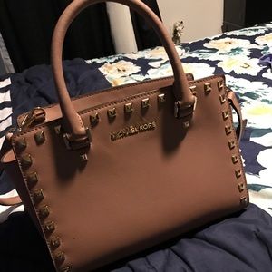 Barely worn Mk satchel