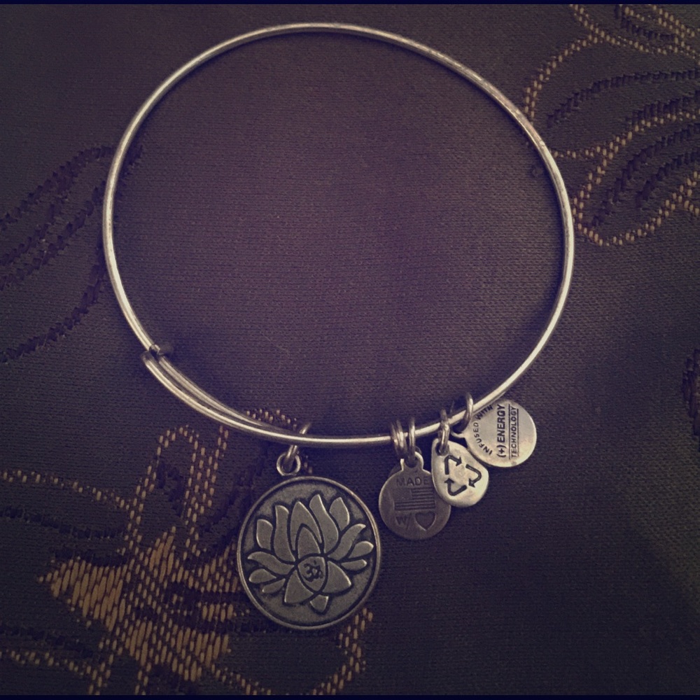 Alex and Ani Lotus Flower 🌺