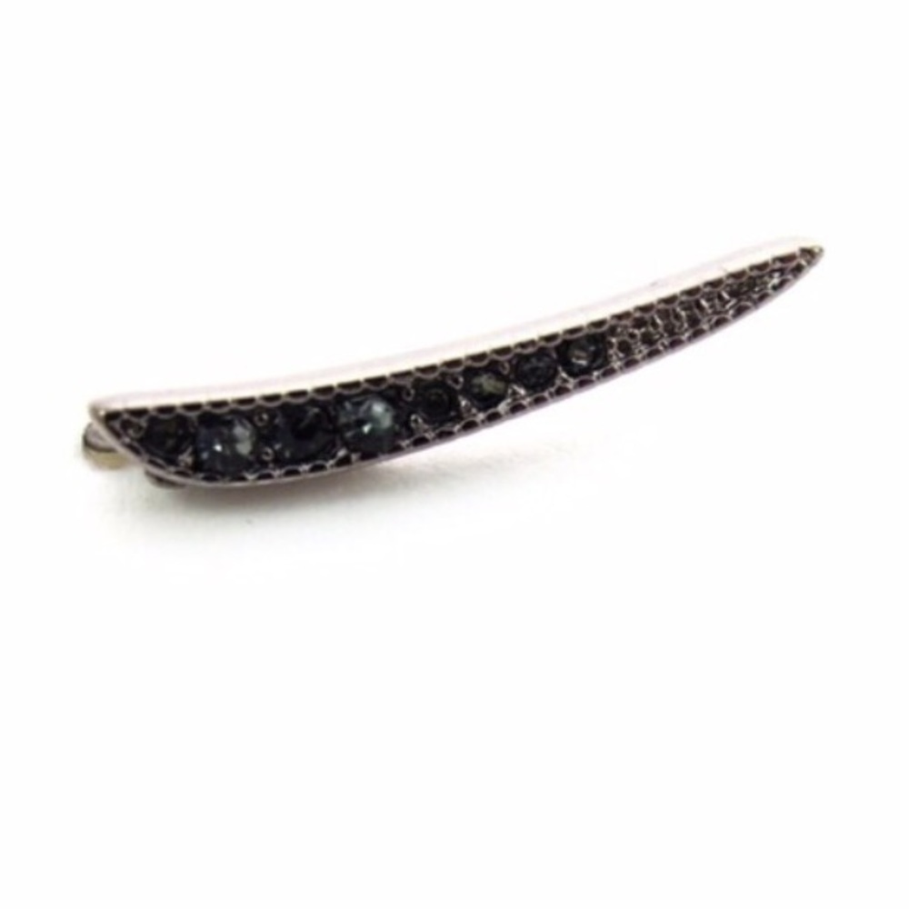 Dagger ear climber