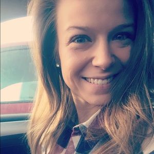 Meet your Posher, Abbie