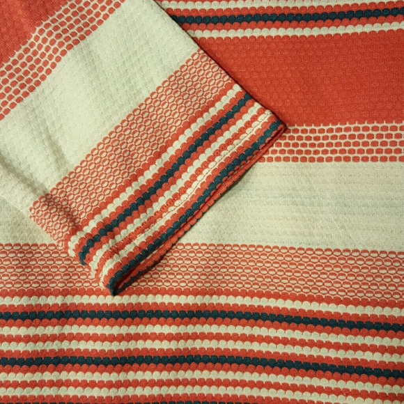 Lularoe Irma tunic- can wear as shirt or dress! - Picture 3 of 5