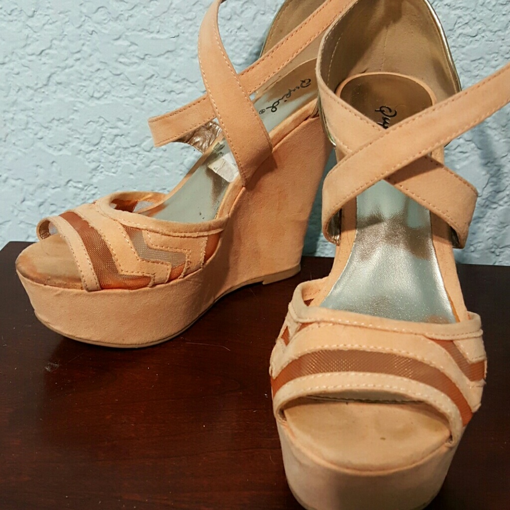 Coral wedges