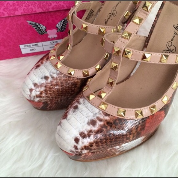 Penny Loves Kenny Studded Heels - Picture 3 of 4