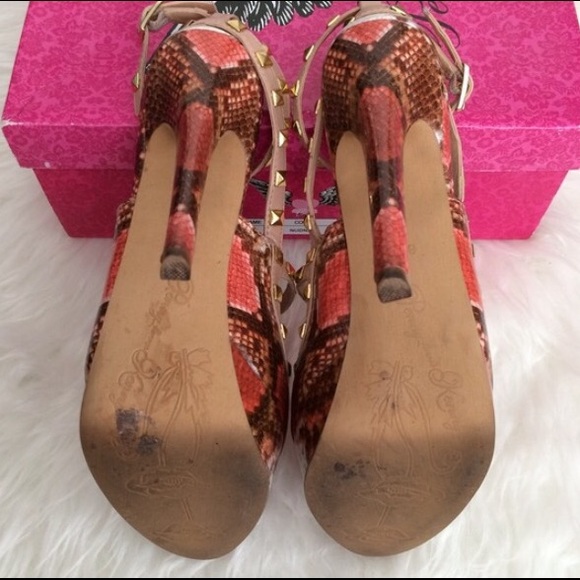 Penny Loves Kenny Studded Heels - Picture 4 of 4