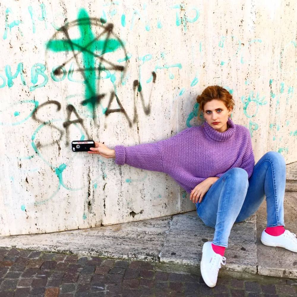 Meet your Posher, Emma