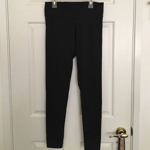 Ultimate yoga leggings; Pink Victoria Secret