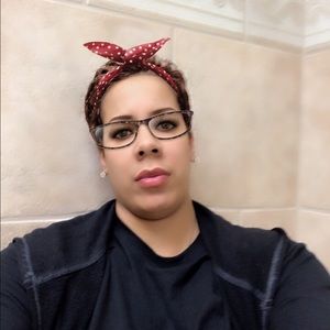 Meet your Posher, Tania