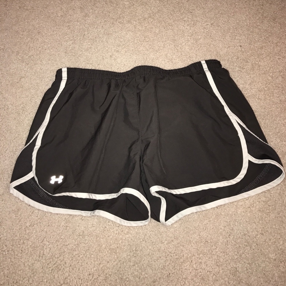EUC Under Armour running shorts