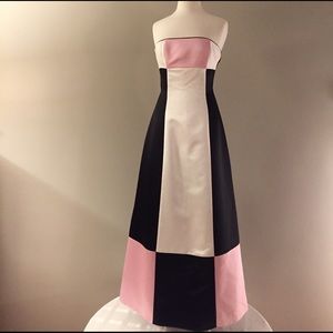 Sleeveless Jessica McClintock gown | Size. 7/8