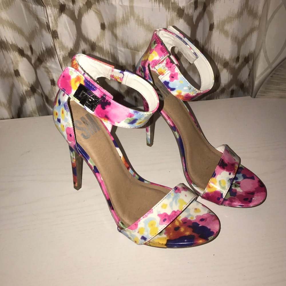 Heel!