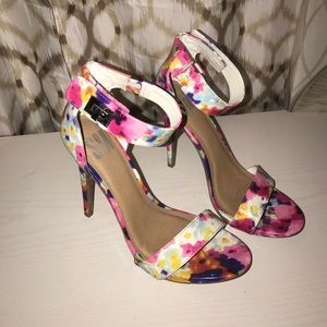 Heel!