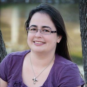 Meet your Posher, Lola