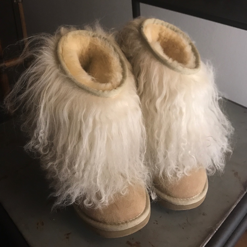 Ugg Mongolian White Longhair Tan Boots Size 6