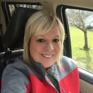 Meet your Posher, Becky