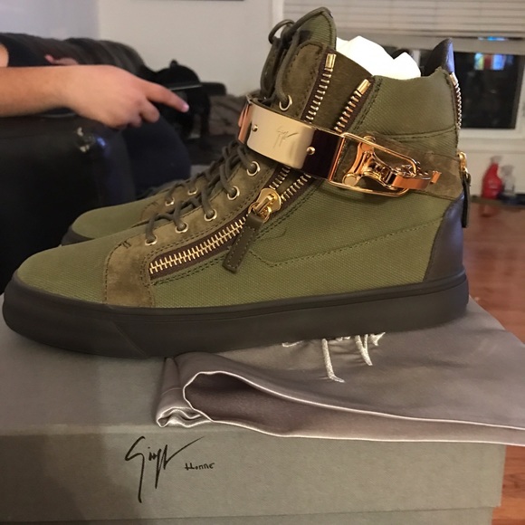 Sold! NIB Giuseppe Zanotti Plated Strap Double Zip - Picture 3 of 6