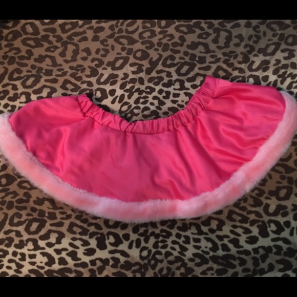 Victoria's Secret Santa Skirt - Picture 3 of 5