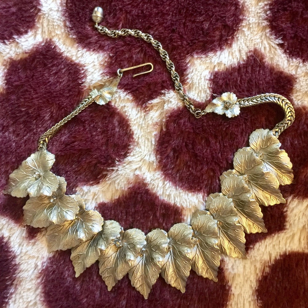 Silver Leaves Vintage Necklace