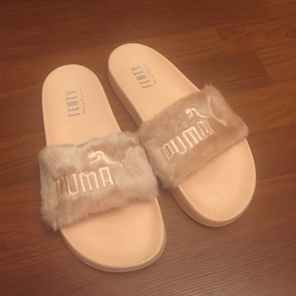 Pink puma slides (SOLD)