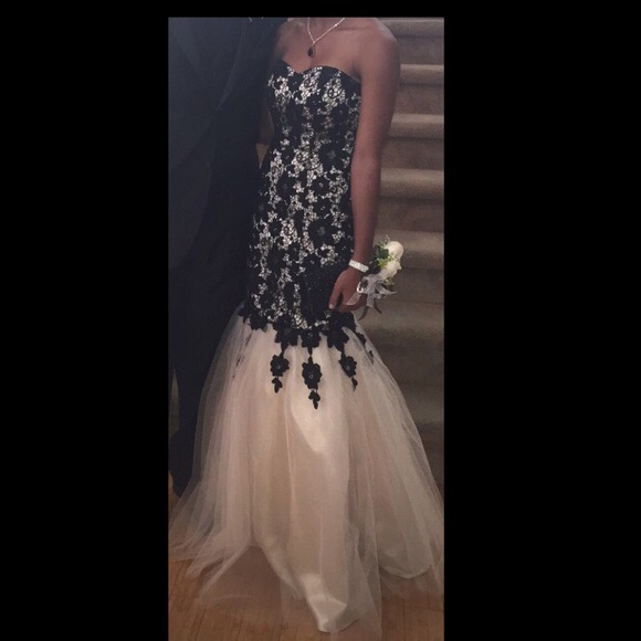 ✨PROM✨ Dress - Picture 3 of 4