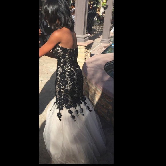 ✨PROM✨ Dress - Picture 4 of 4