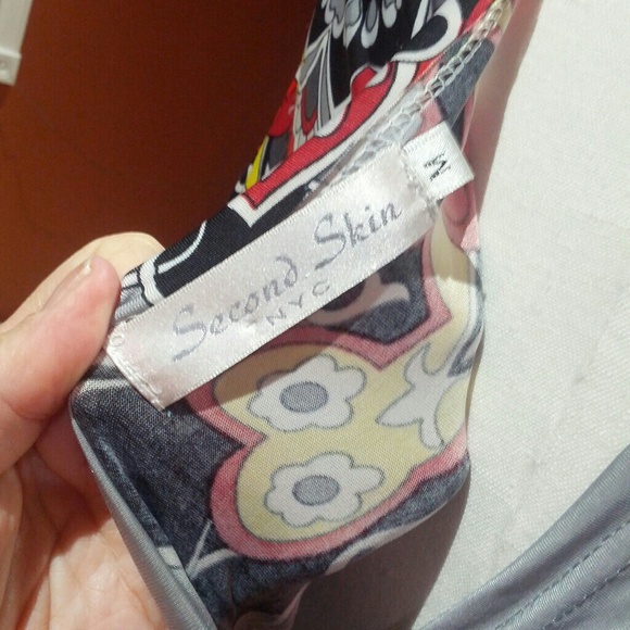 Second skin multi-colored patterened dress - Picture 4 of 6